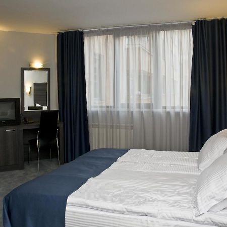 Hotel 4 Zona Sofie Exteriér fotografie